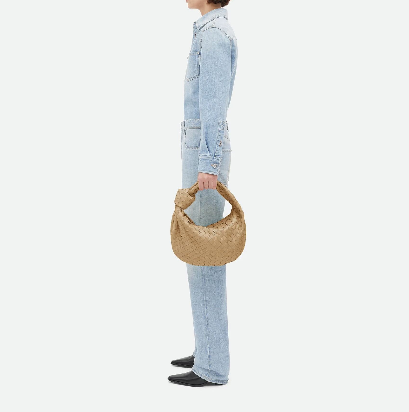De Elara Weekender