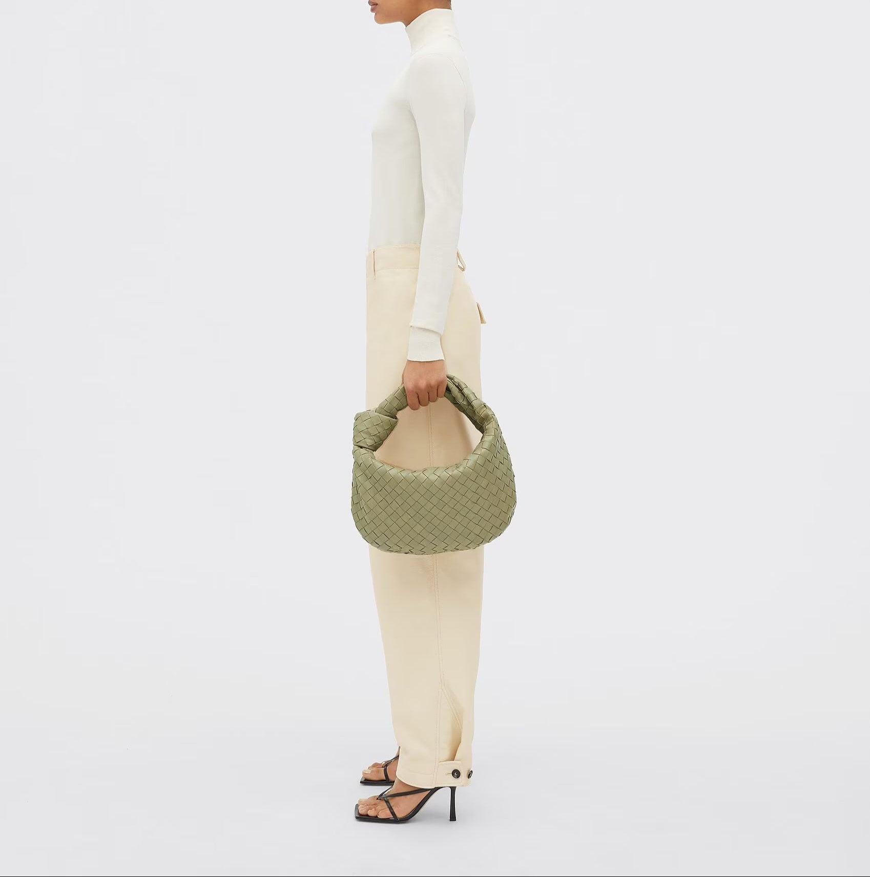 De Elara Weekender